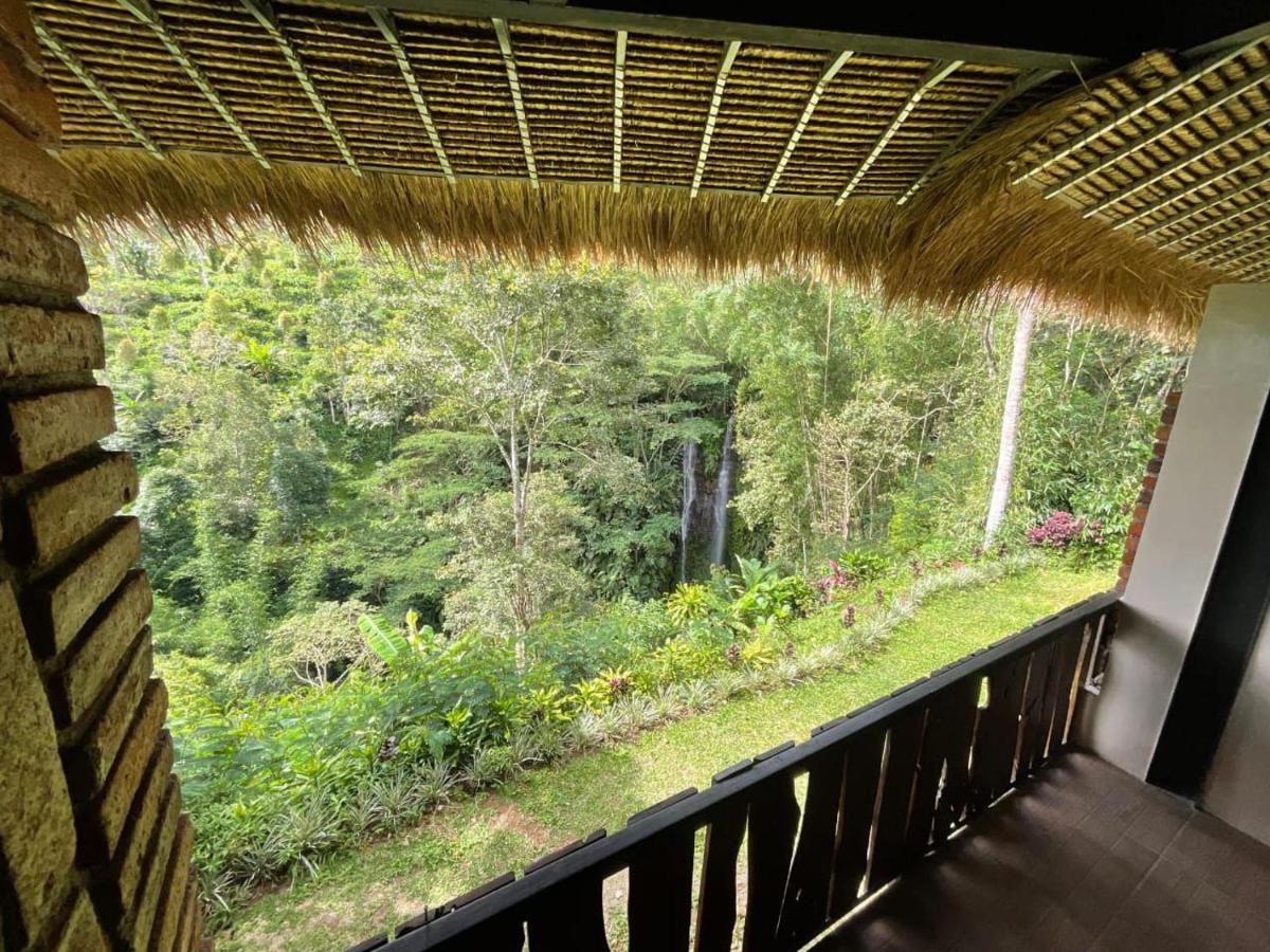 Munduk Tutub Waterfall View Exterior foto